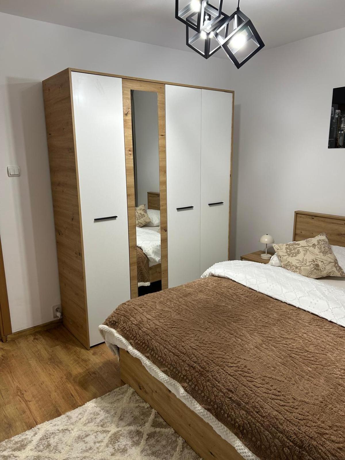 Jasminique Suite Craiova Exterior photo